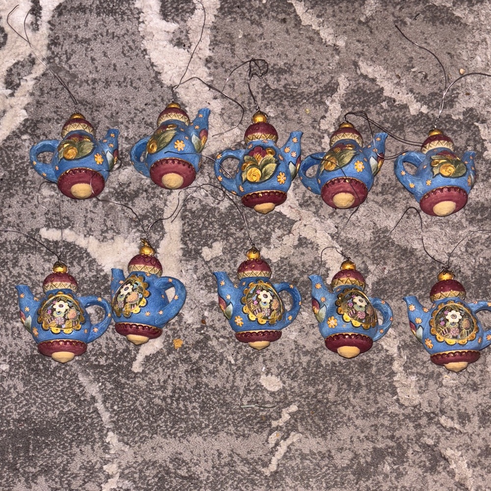 Blue and Red Teapot Wooden Ornaments